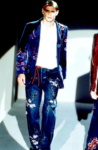 Look 10